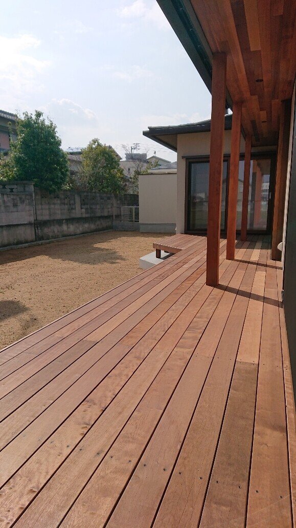 ウッドデッキは色が変わります 塚田木材株式会社 Note