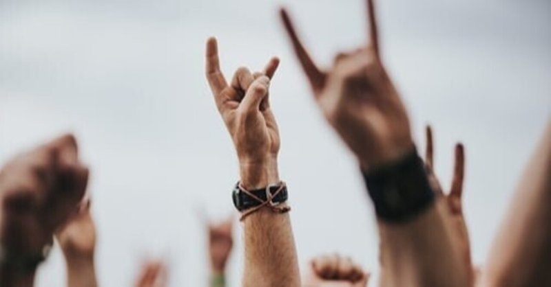 オーケストラ160名 アイアン メイデンのフィア オブ ザ ダークを演奏 メタル英語 Metal English Note