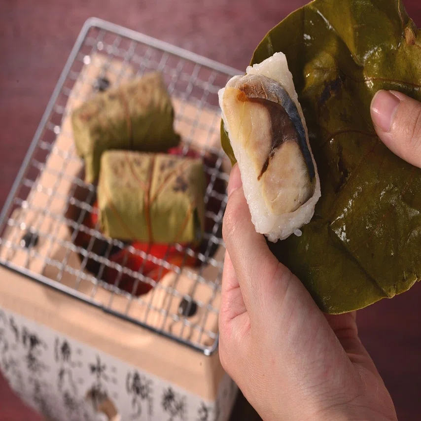 柿 の 葉 寿司 食べ 方
