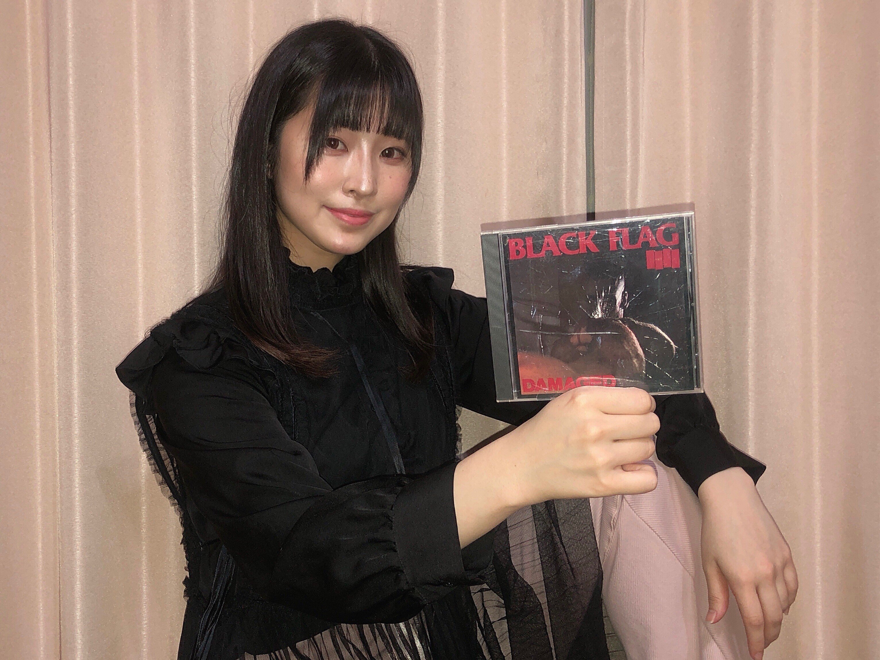 Black Flag の『Damaged』を聴いてみた編｜内山 結愛