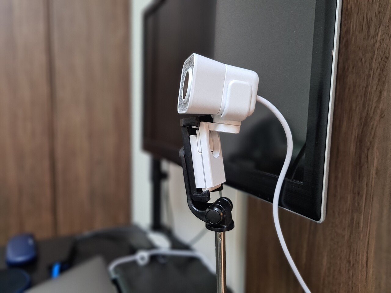 ロジクール StreamCam C980①】意外と自由に設置できて色々試し ロジクール StreamCam C980①】意外と自由に設置できて色々試し