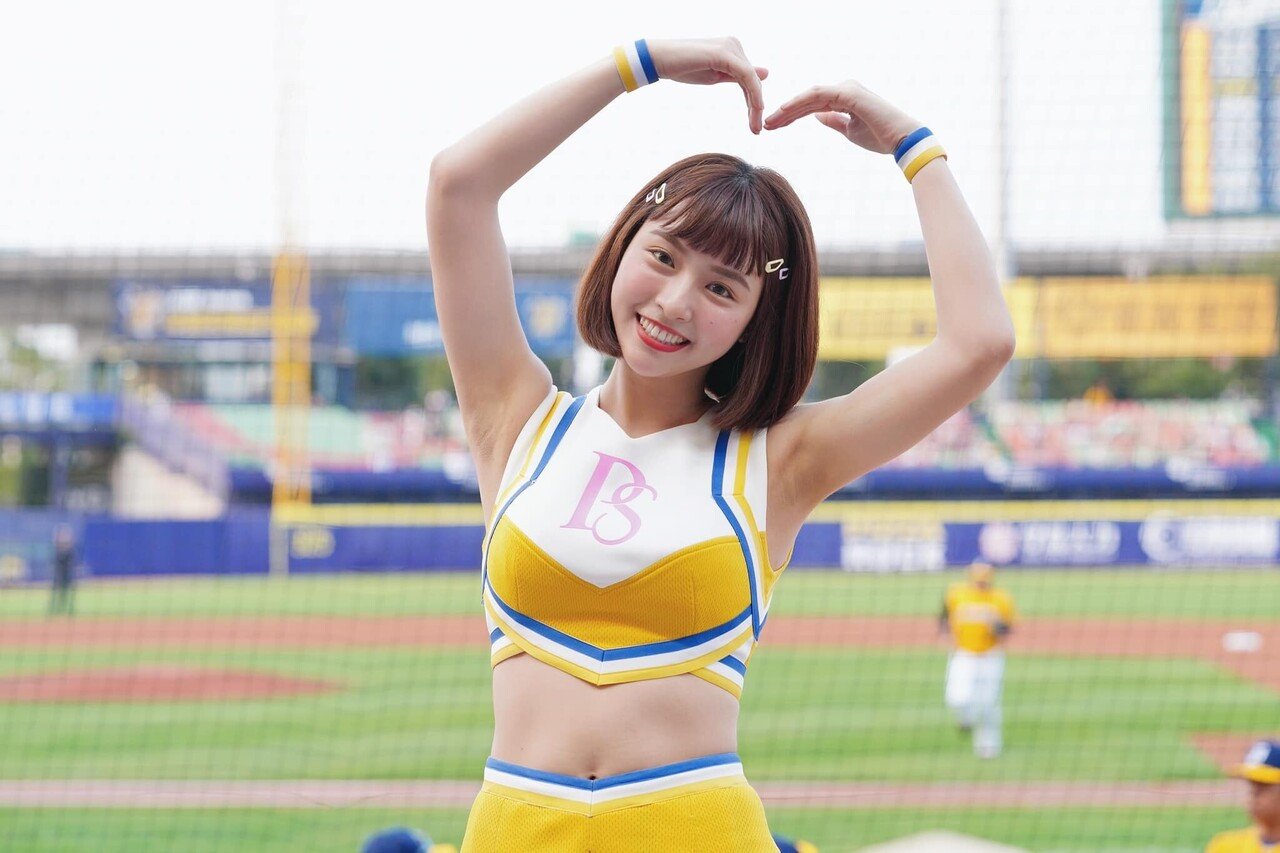 WBCQ　77　峮峮　チュンチュン　応援　Tシャツ　（ブラック） 王博玄応援📣 峮峮 （ちゅんちゅん）チュンチュン CT AMAZE 世界