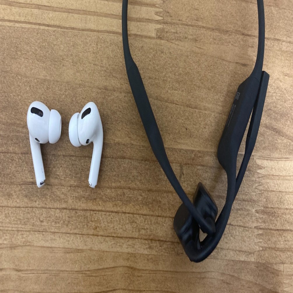 AirPods Proから骨伝導ヘッドセットに乗り換えた話（AfterShokz