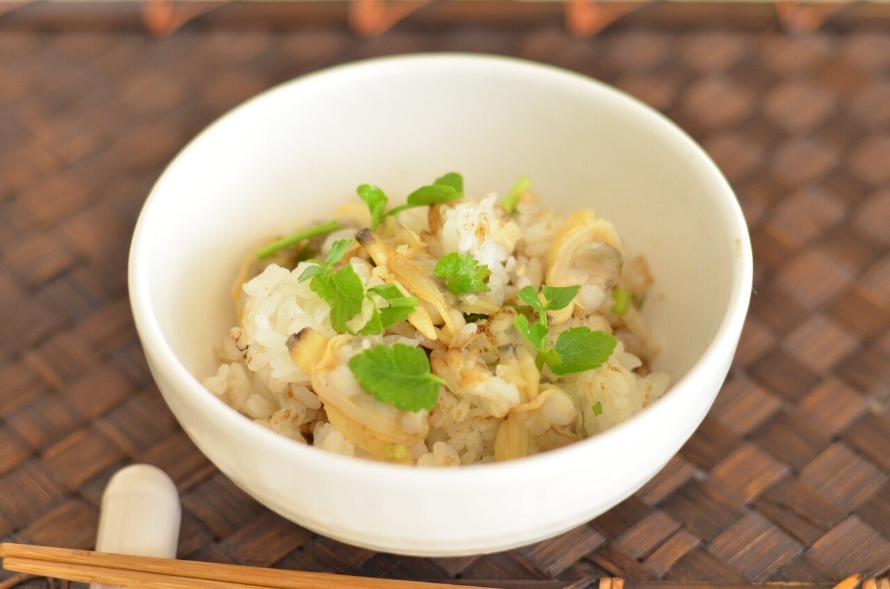 昼食当番 何作ろうかな 思案していたら 急に 炊き込み御飯が食べたくなり おっと カニ缶が見つかり 油揚げも 合わせ調味料作り 3 5合のお米を研ぎ 揚げの油抜き 短冊切り カニ缶開けて 皆 よしぱら Note 昼食当番 何作ろうかな 思案していたら 急に 炊き込み御飯が食べたくなり おっと カニ缶が見つかり 油揚げも 合わせ調味料作り 3 5合のお米を研ぎ 揚げの油抜き 短冊切り カニ缶開けて 皆 よしぱら Note