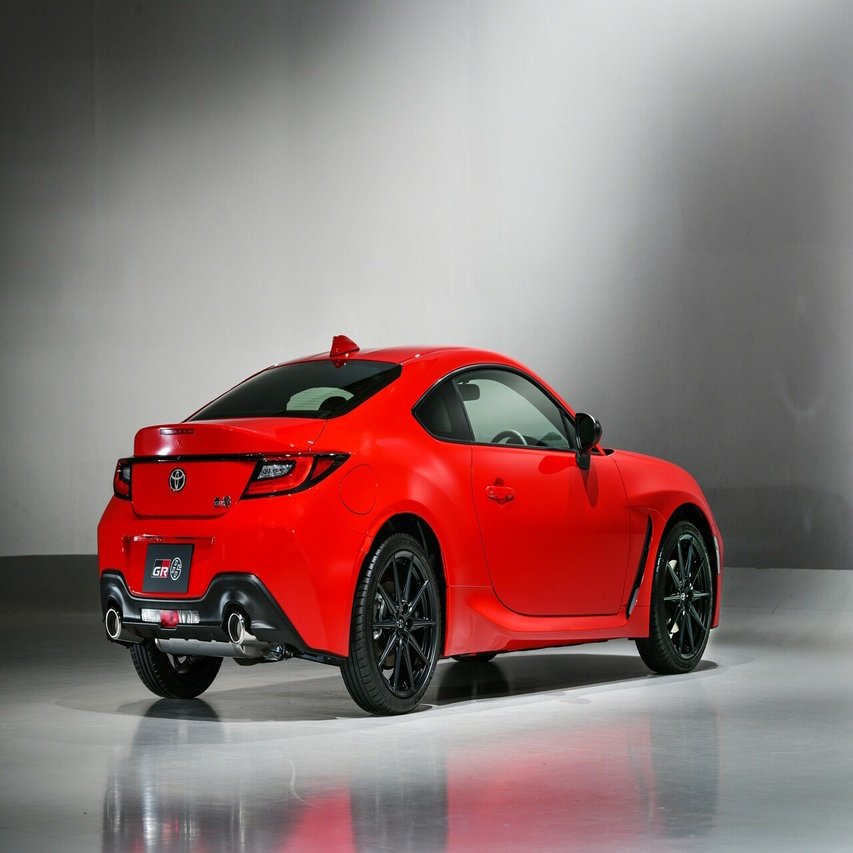 トヨタ 86 スバル Brz 比較しながらデザイン徹底解説 車好きデザイナーが解説する Toyota Gr86 と Subaru Brz のデザイン 新型86 わたる プロダクトデザイナー Note