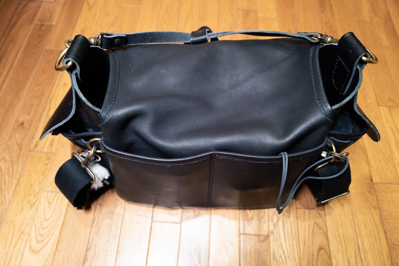 ⭐️未使用級⭐️ル・サック・ドゥ・ベルジェ　南仏の羊飼いのバッグ　ブラック　レザー Le Sac du Berger 羊飼いの鞄｜jujube