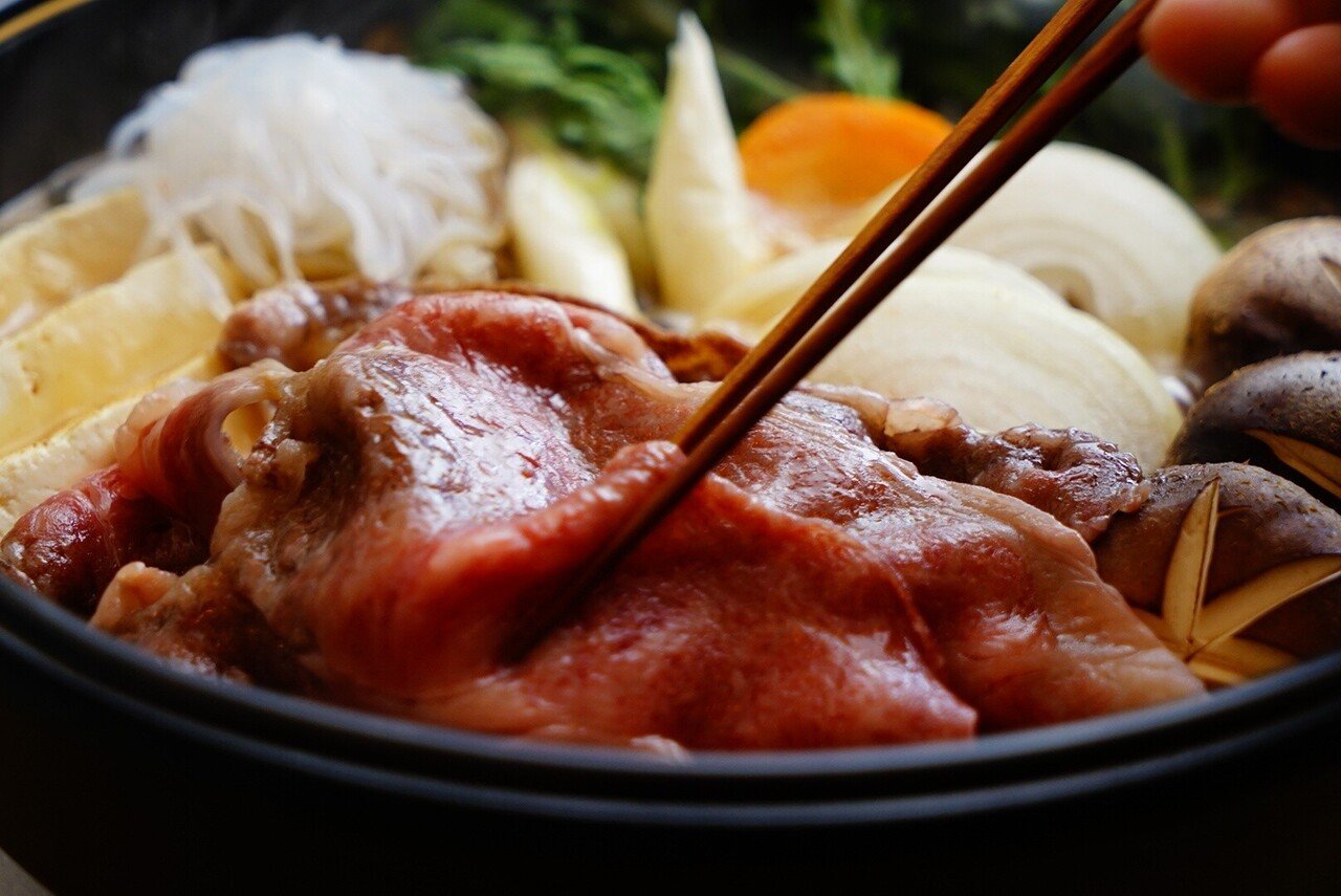 Sioがすき焼きを再定義するワケ どこにもなかった すき焼きレストラン をつくる 鳥羽周作 Sio オーナーシェフ Note