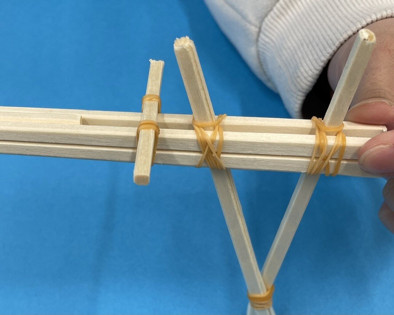 ポリスに君もならないか かっこいい割り箸鉄砲の作り方 きらり おうちじかん Note ポリスに君もならないか かっこいい割り箸鉄砲の作り方 きらり おうちじかん Note