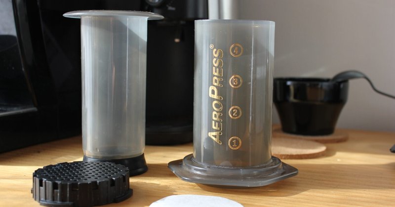 アウトドアに最適なコーヒーメーカー エアロプレス を紹介 簡単レシピ付き シンジ Koffie T 株 代表取締役ファウンダー Note