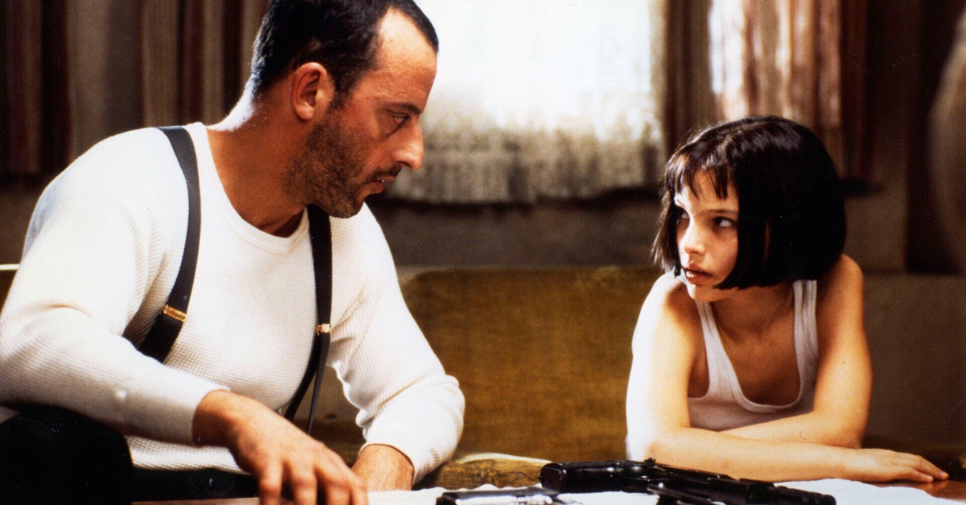 あの頃 バーに行くとまずミルク飲んでたんだ スピードワゴン 小沢さんが レオン 完全版 を改めて観て 心を撃ち抜かれたセリフとは Wowow あの頃 バーに行くとまずミルク飲んでたんだ スピードワゴン 小沢さんが レオン 完全版 を改めて観て 心を撃ち抜かれたセリフとは Wowow