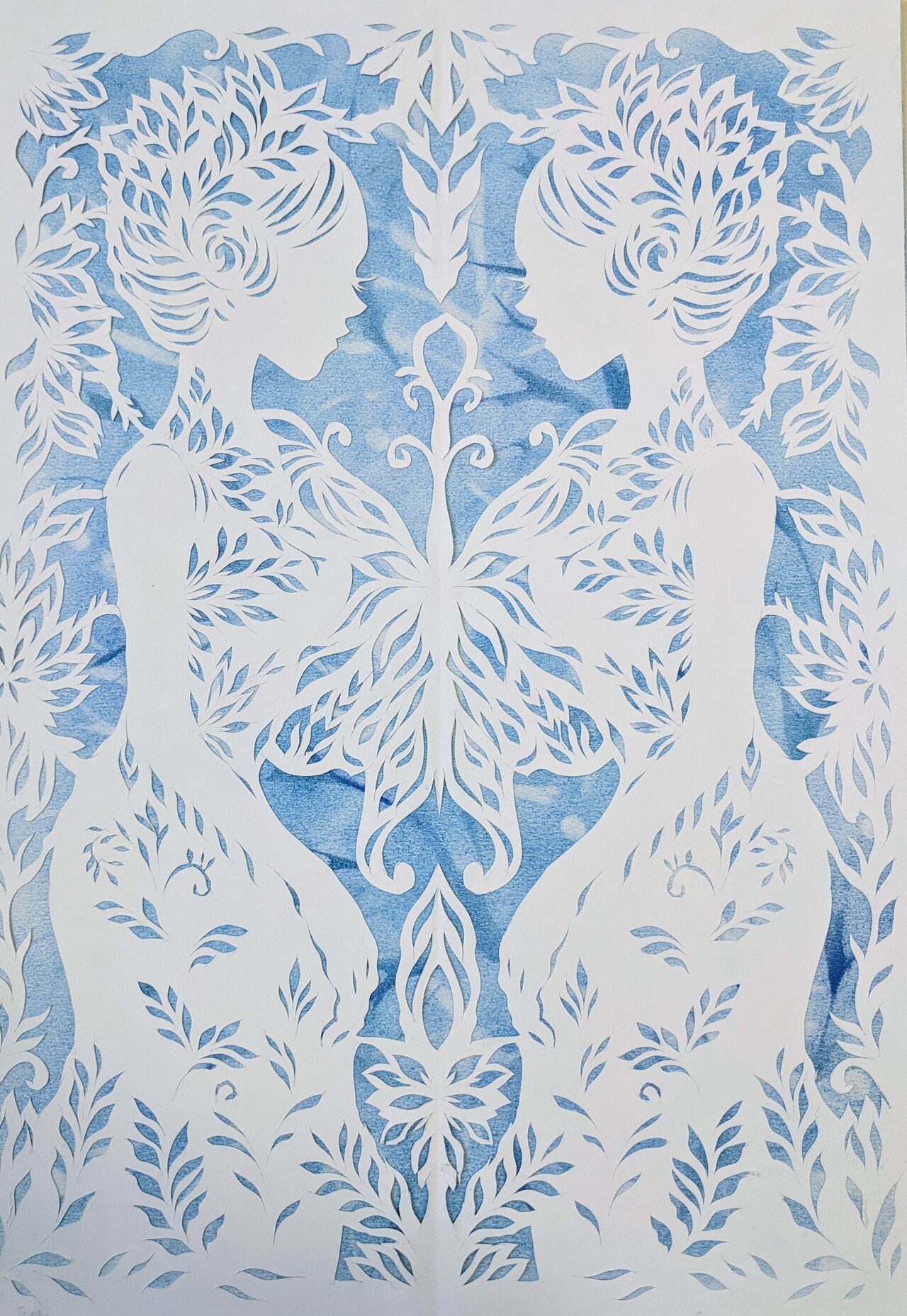 切り絵 蝶と貴婦人 Mlho Note 切り絵 蝶と貴婦人 Mlho Note