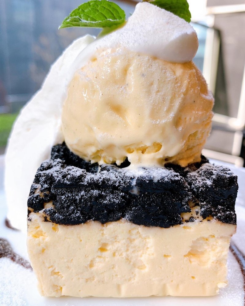 恵比寿 オレオの黒 暖炉のあるカフェでいただく濃厚ニューヨークチーズケーキ いなつち 稲田智 Note