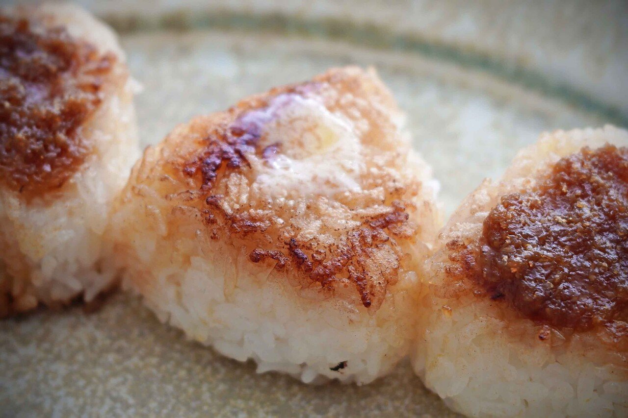 朝ごはんに 焼きおにぎりを食べたっていいじゃないか 松本純子 Note