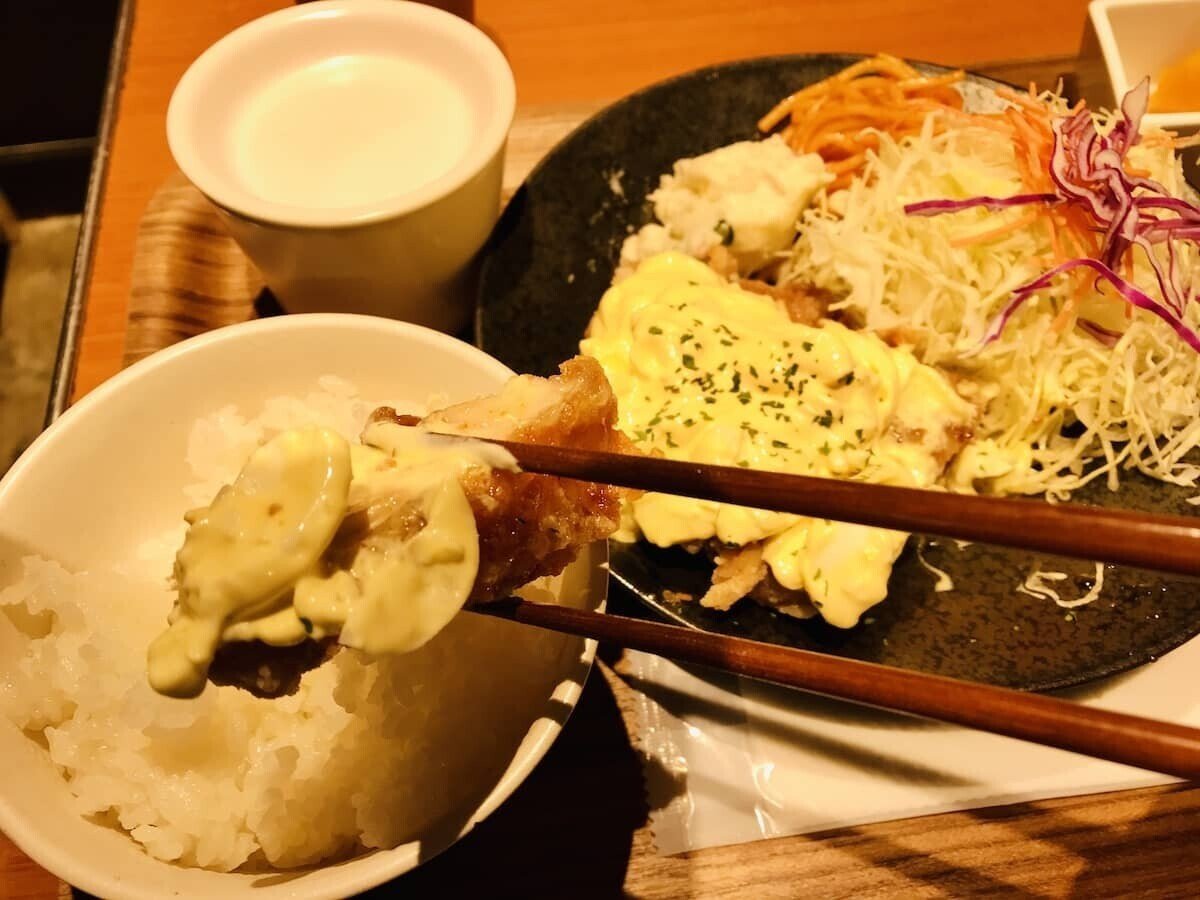 厳選素材の和定食で ご飯 味噌汁 卵 おかわり自由の 定食まるわ に行ってきた Okome Okome Tv 7054 ランチ 横浜駅 和食 Okome おこめ Note 厳選素材の和定食で ご飯 味噌汁 卵 おかわり自由の 定食まるわ に行ってきた Okome Okome Tv 7054 ランチ 横浜駅 和食 Okome おこめ Note