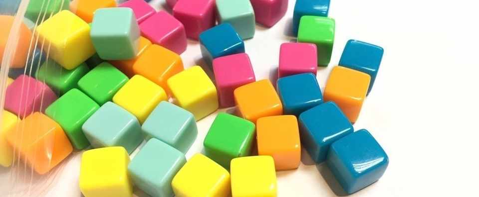 ボードゲーム製作キット 蛍光プラスチックキューブ ゲーム製作