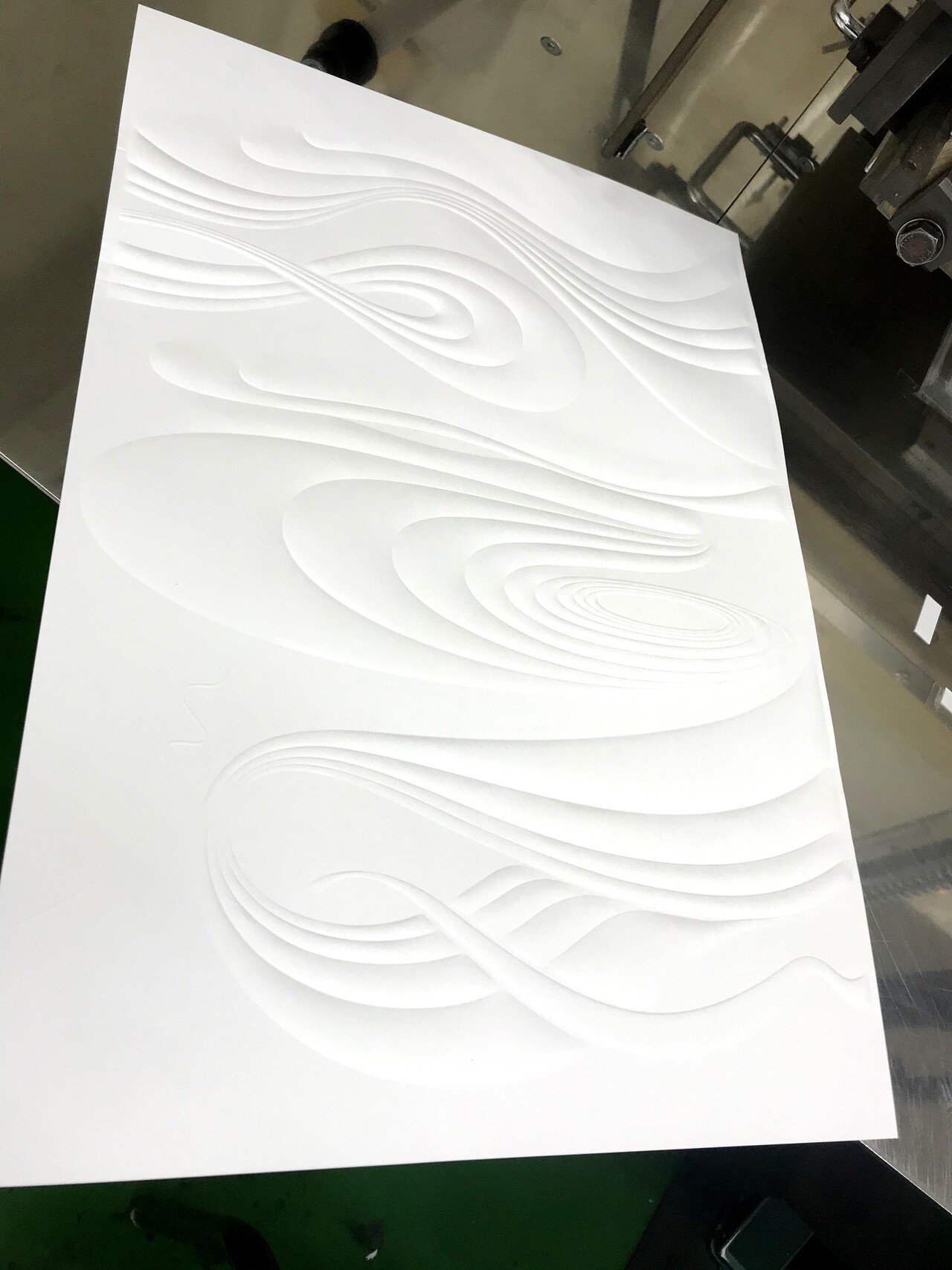 450×300mm 彫刻エンボス加工」｜コスモテック