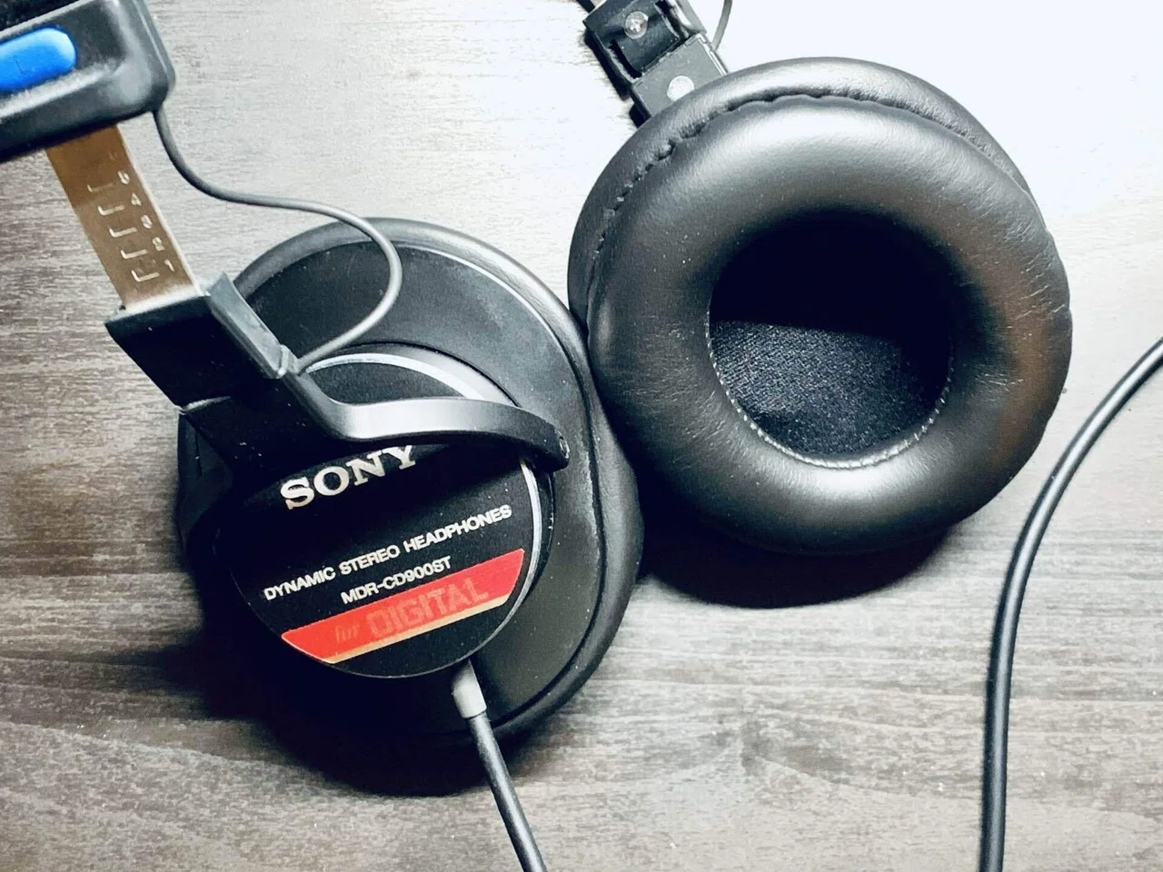 愛用品の手入れ Sony MDR-CD900ST｜水と月