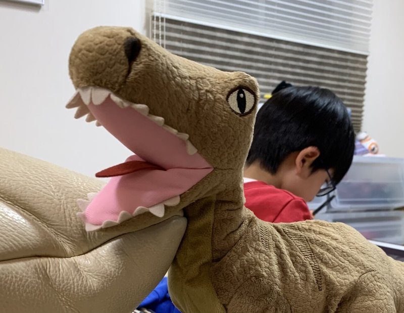 すごく納得 長い名前を持つ恐竜は現実とファンタジーの境目を曖昧に見せる というikeaの解説 くろだやよい Note すごく納得 長い名前を持つ恐竜は現実とファンタジーの境目を曖昧に見せる というikeaの解説 くろだやよい Note