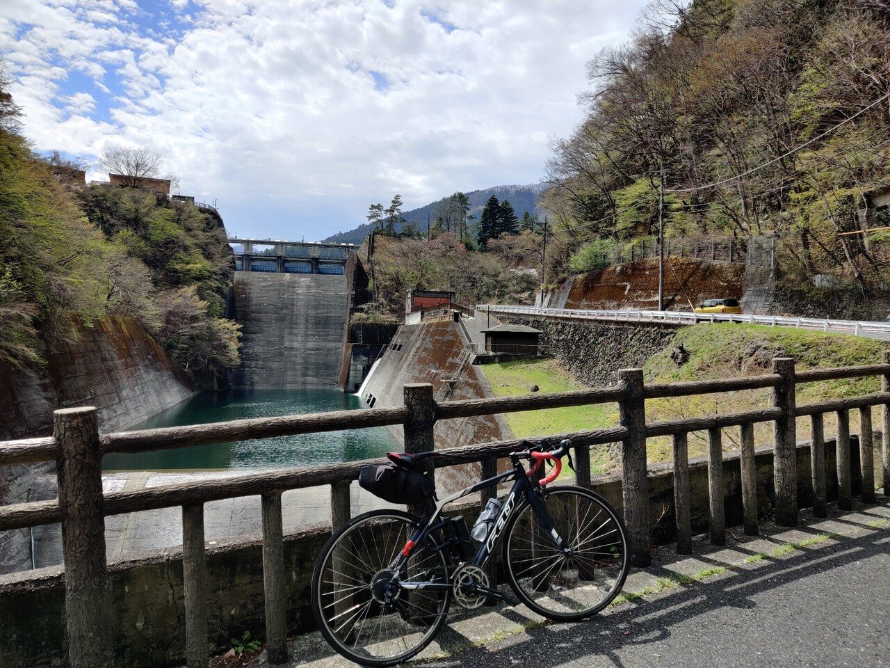奥多摩湖で蕎麦を食べて奥多摩のクラフトビールを飲んで輪行で帰る84km Campride Note 奥多摩湖で蕎麦を食べて奥多摩のクラフトビールを飲んで輪行で帰る84km Campride Note