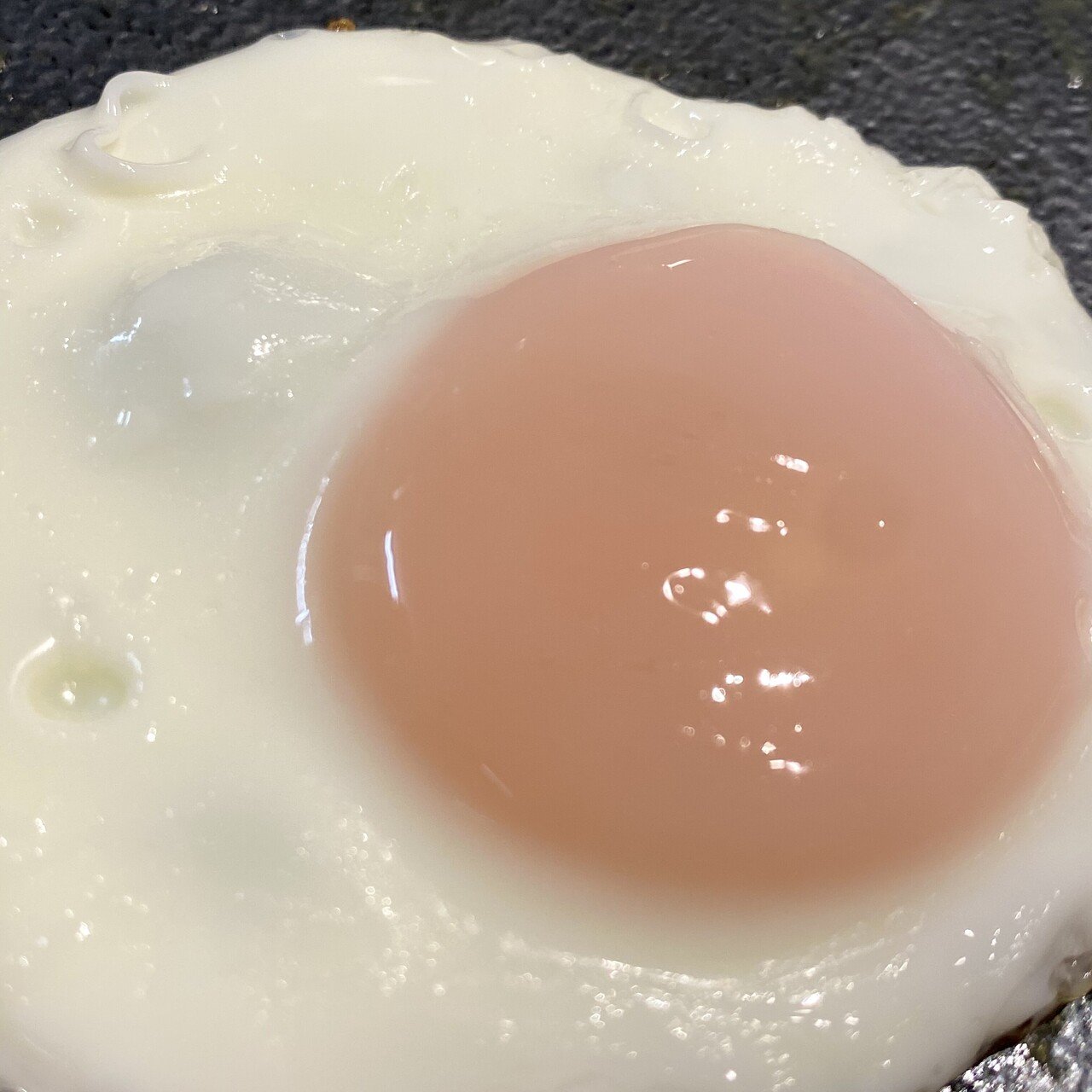 ごはんって頭で考えて食べるものじゃないんだろうなぁと最近感じています 自分を信じるって体感覚も含まれてて それを信頼して食べたいと感じるものを口にする 栄養が偏るとか超えて それって自己信頼を深めるこ いのちをつくるごはん おむすびと固定種と子ども