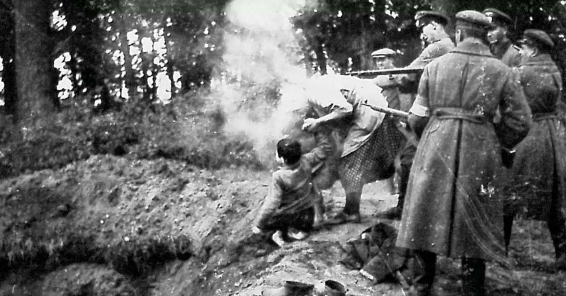 ホロコーストのたった一枚の写真が ウクライナ ミロポルで起きた虐殺の真相を暴き出す 蜻蛉 Note