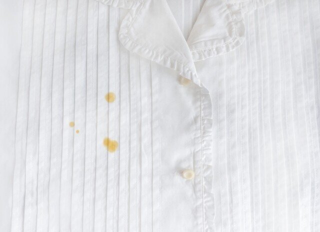 香水は服の上からつけても大丈夫 正しいつけ方 にのひろ Ninohiro Garage Blog Note 香水は服の上からつけても大丈夫 正しいつけ方 にのひろ Ninohiro Garage Blog Note