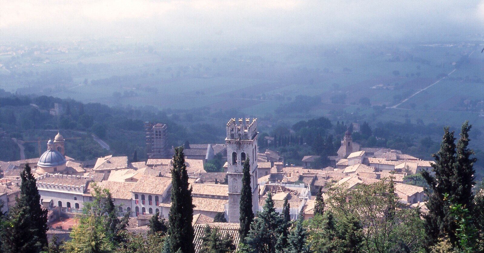 アッシジお散歩ツアー 1 フランチェスカ Note アッシジお散歩ツアー 1 フランチェスカ Note