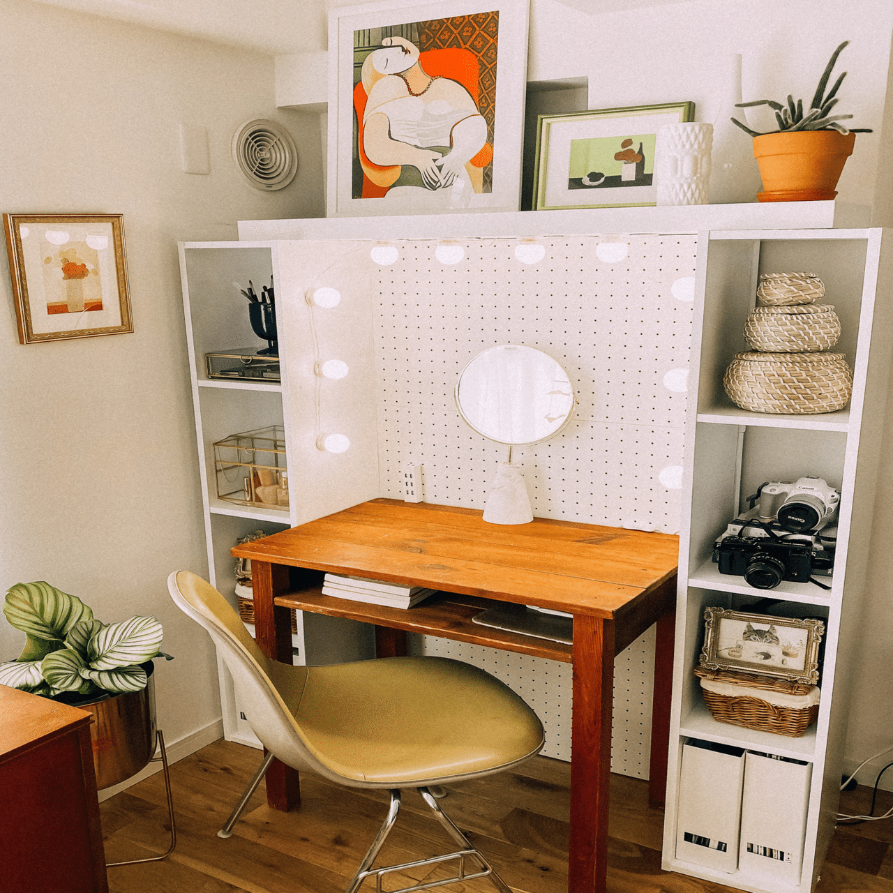 私のワークデスクの正解→無垢材天板・IKEA架台・コンデンサマイク