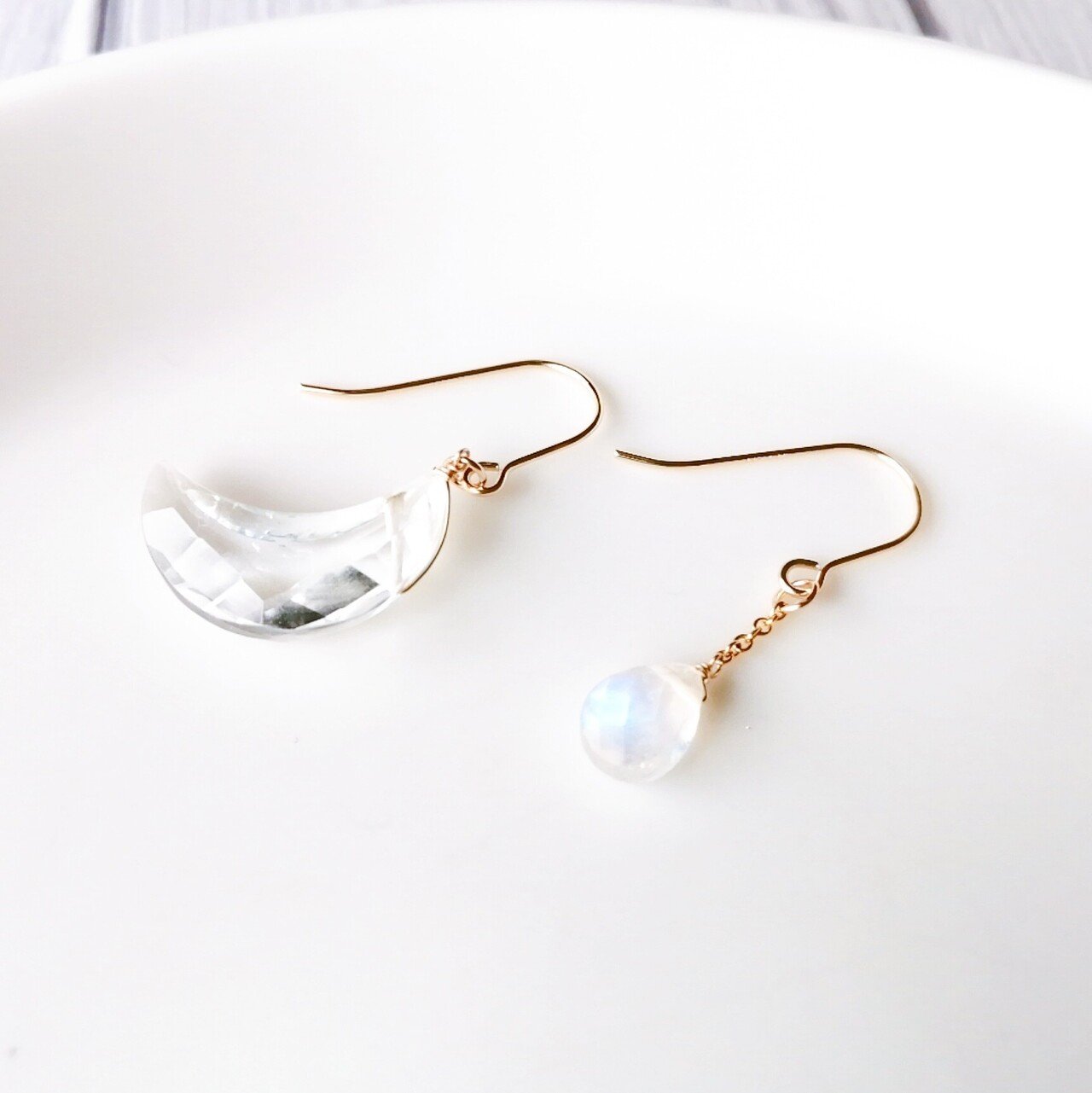 木曜日は新作の日 夜を纏う 神秘的な天然石アクセサリー Sarari ハンドメイド作家 Note 木曜日は新作の日 夜を纏う 神秘的な天然石アクセサリー Sarari ハンドメイド作家 Note