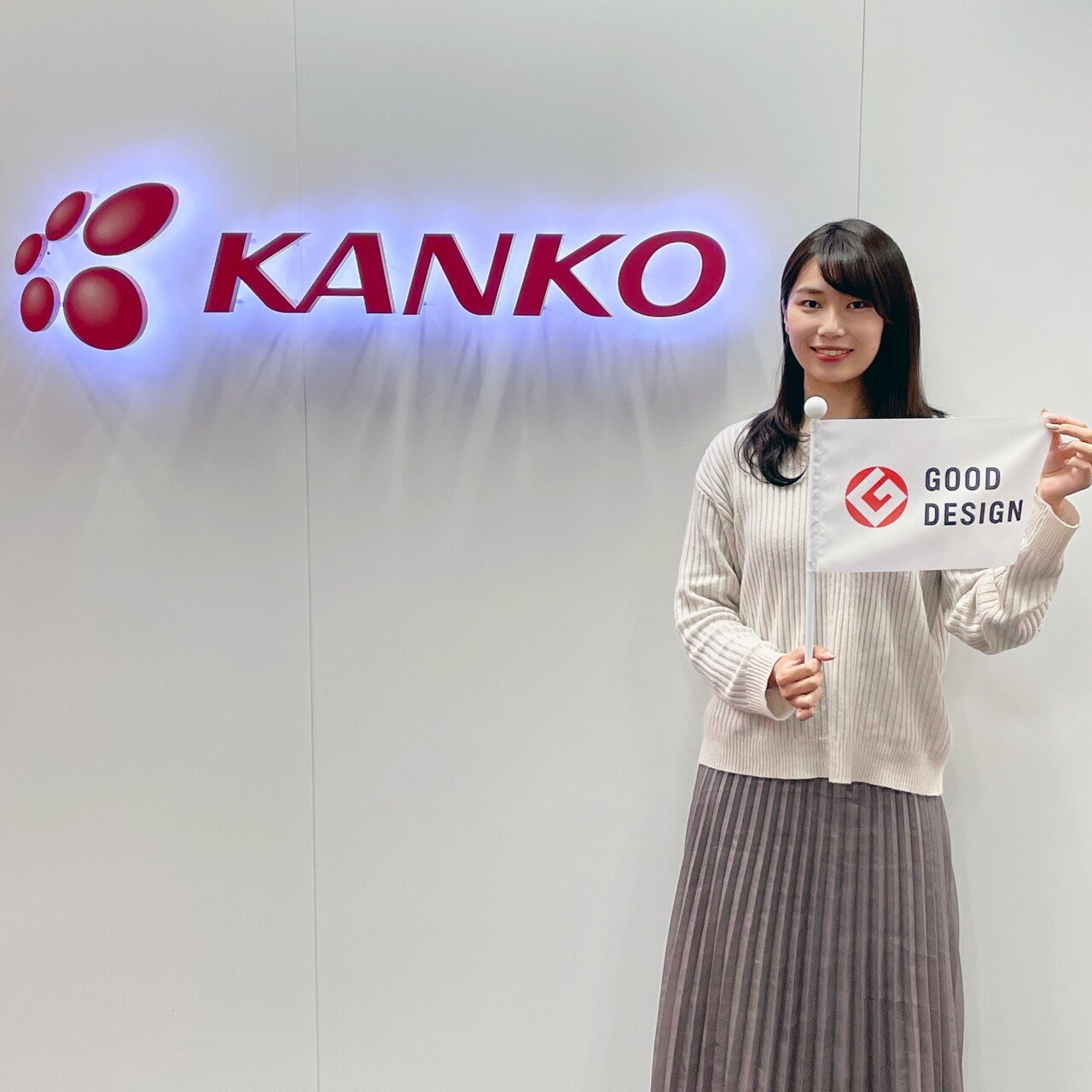 制服の 透け 問題を解決する 透けない白シャツとは グッドデザイン賞受賞者に話を聞いてみた グッドデザイン賞事務局 Note