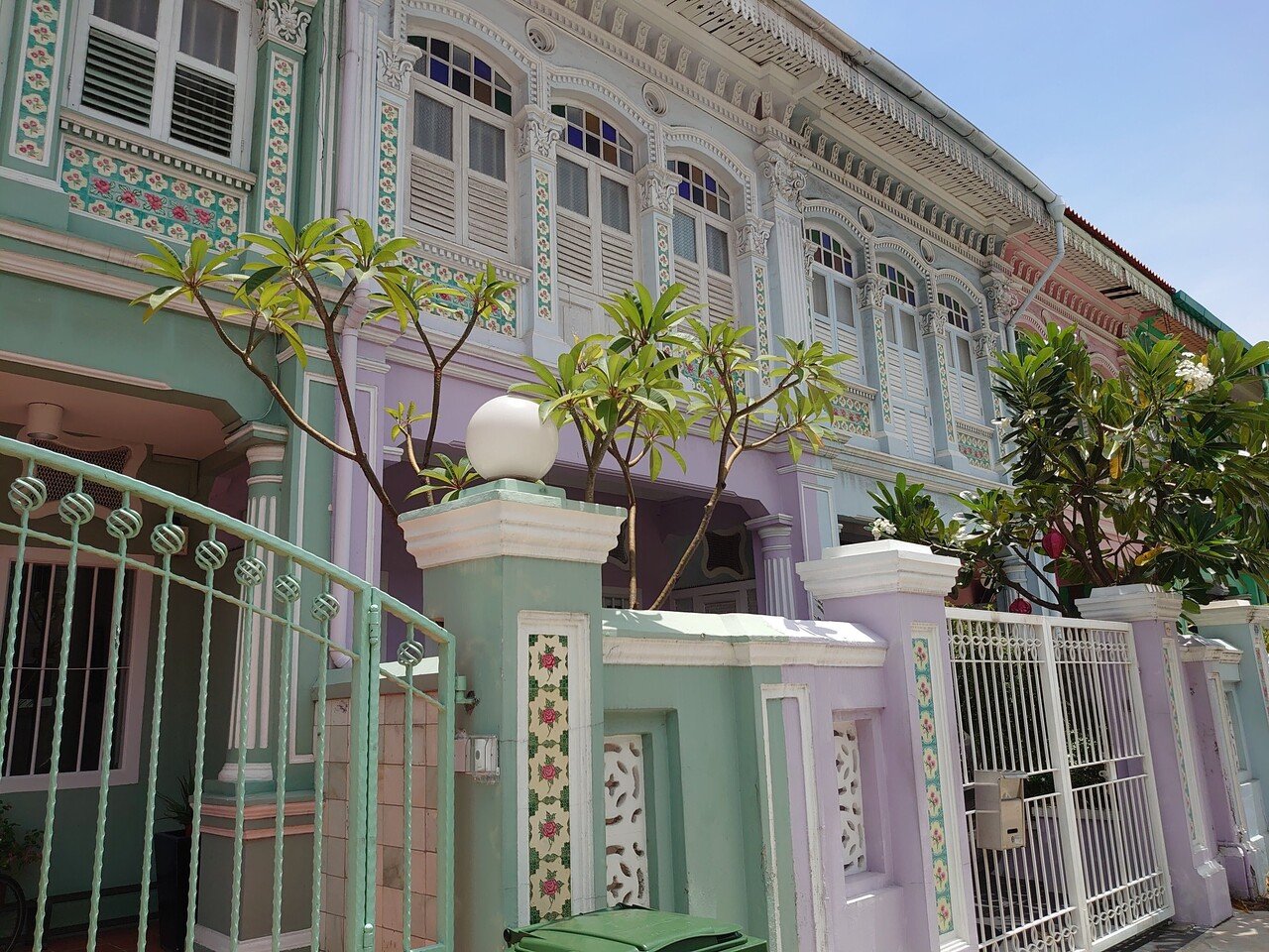 開店30分前から並ぶのは当たり前 カトン地区のパン屋さん Petit Pain のご紹介です パンダトラベル Pandabus Note 開店30分前から並ぶのは当たり前 カトン地区のパン屋さん Petit Pain のご紹介です パンダトラベル Pandabus Note