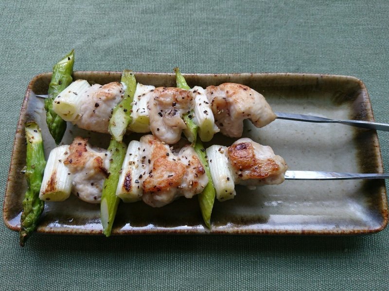 夕ご飯はアスパラネギまの塩コショウ焼き鳥 叔母のおすそ分けカボチャの煮物 キュウリの塩昆布漬け 海苔の佃煮おにぎり ๑ ๑ ﾓｸﾞﾓｸﾞ また明日 ウズ Note