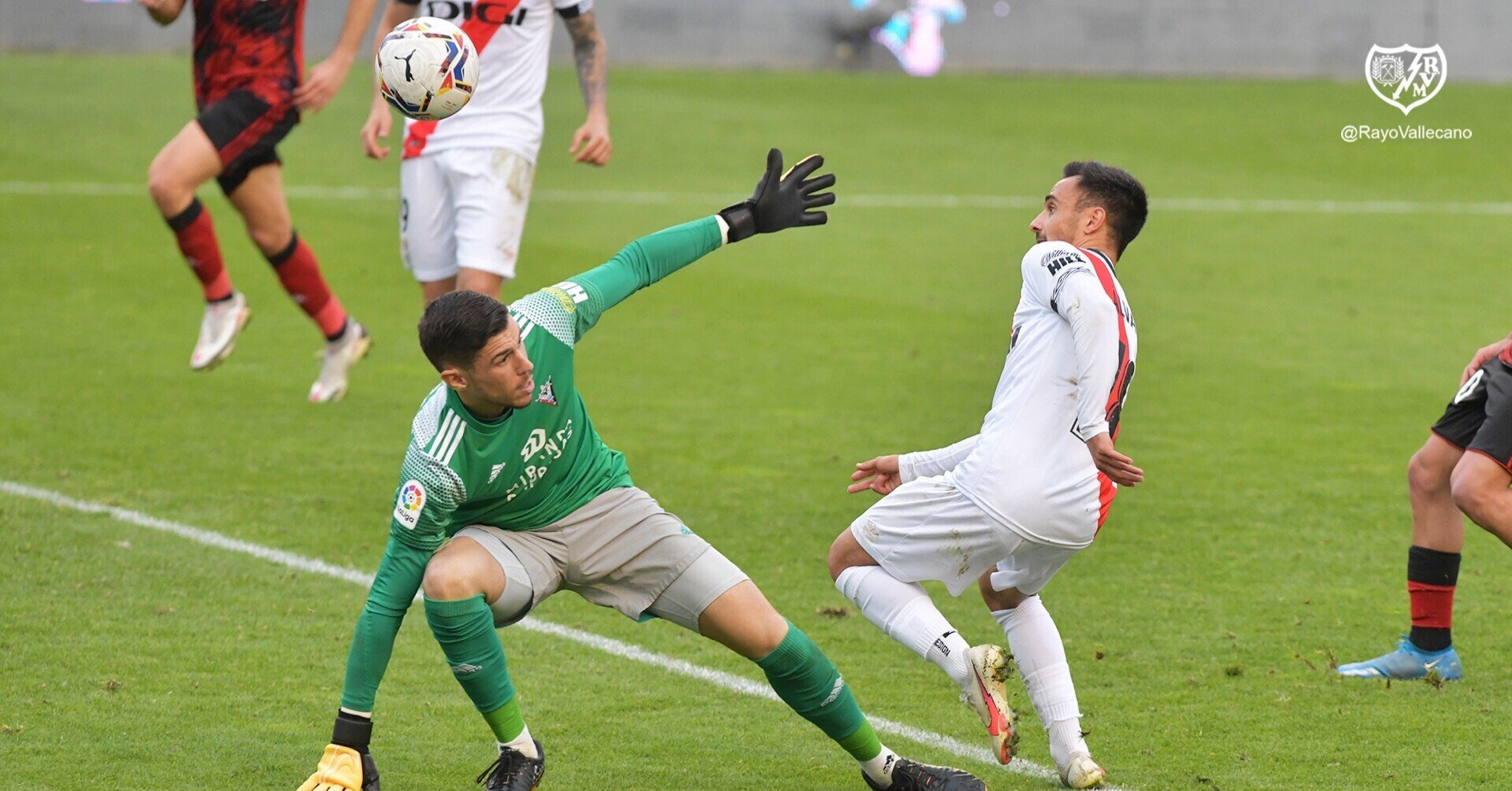 17歳に求められた 1 4 3 3 からの可変の仕方 ハーフウェーラインの角を取れ 小嶋将太 アナリスト Note 17歳に求められた 1 4 3 3 からの可変の仕方 ハーフウェーラインの角を取れ 小嶋将太 アナリスト Note