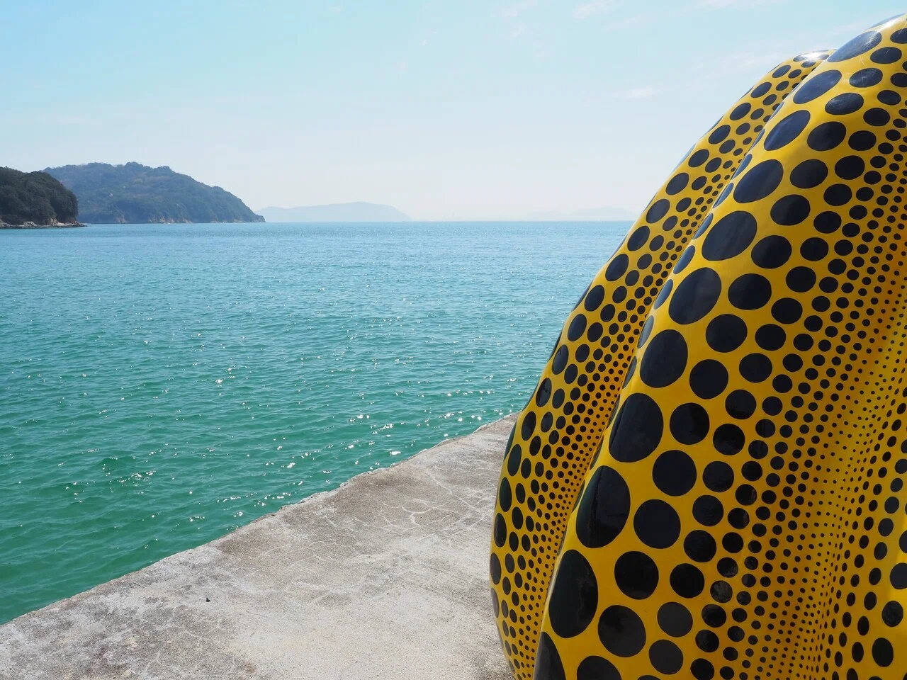 現代アートが溶け込む「直島」。旅×マーケティングの視点から見てみた 
