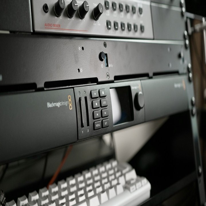 Teranex Mini Rack Shelfのレビュー 〜HyperDeck Studio miniをラック