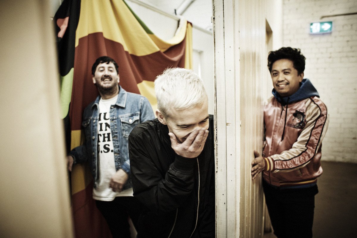 REVIEW】The Avalanches『Wildflower』｜草野こー