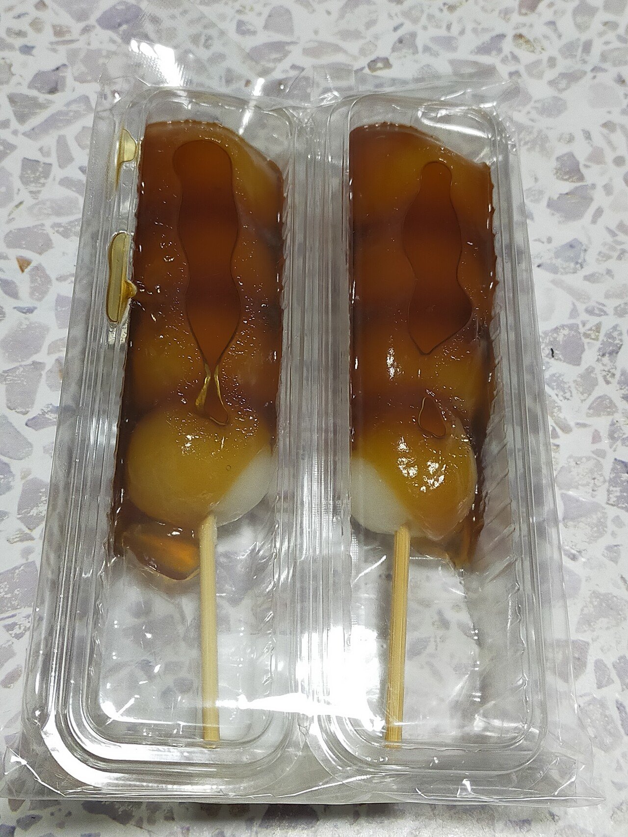 今日のはんぶんこ ɔ C みたらし団子 むすめちゃん コレ食べれる 口痛いけど コレは食べたい じゃあ どうぞ あ 1団子で限界です ノd シクシク ままのすけ 顔文字エッセイスト 自称 Note 今日のはんぶんこ ɔ C みたらし団子 むすめちゃん コレ食べれる 口痛いけど コレは食べたい じゃあ どうぞ あ 1団子で限界です ノd シクシク ままのすけ 顔文字エッセイスト 自称 Note