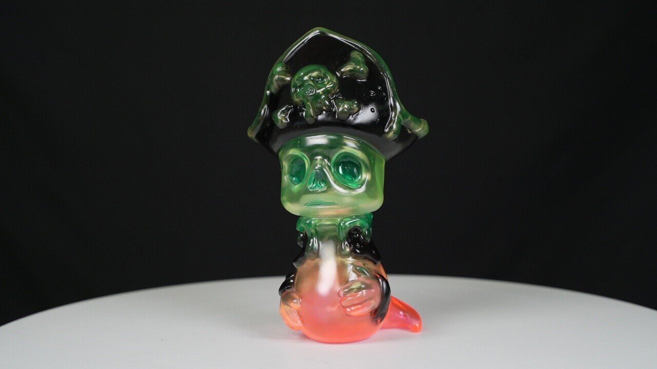 Jelly Roger made his Soft Vinyl debut at WF2020 Winter! Cute