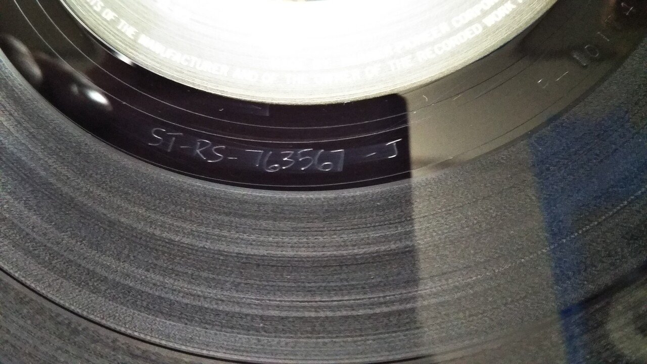 Black and Blue】(1976)Rolling Stones 国内初回盤は輸入メタル