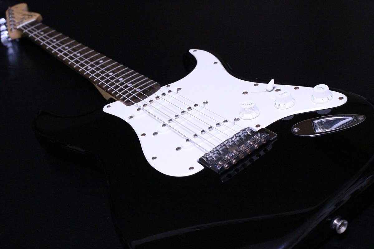 中古】Squier by Fender スクワイヤー エレキギター ストラト  