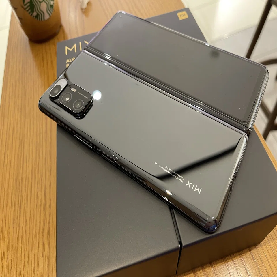 折りたたみスマートフォンの刺客到来！Xiaomi Mi Mix Foldも到着した 