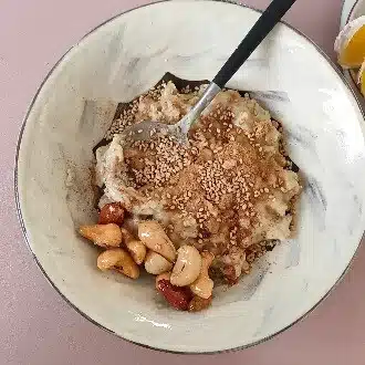 朝ごはんとライブが主食