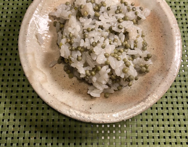 カラスノエンドウ豆ごはん Hitomihanako Note カラスノエンドウ豆ごはん Hitomihanako Note