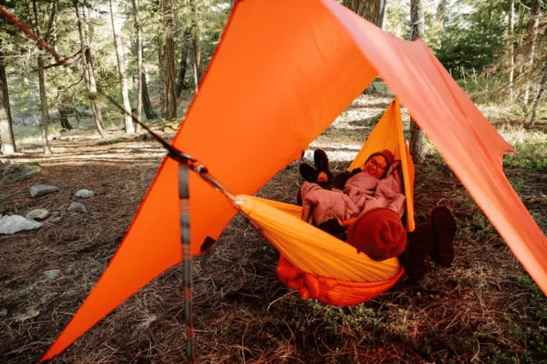 いつでもどこでも空中浮遊体験を！軽量キャリアブルなハンモック
