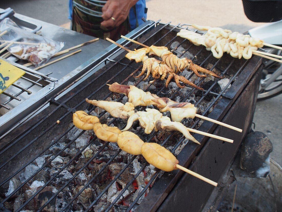 サムットプラカンのイカ焼き屋台 在住歴年が話したい本当のタイと見てきたこととうまい話と Note サムットプラカンのイカ焼き屋台 在住歴年が話したい本当のタイと見てきたこととうまい話と Note