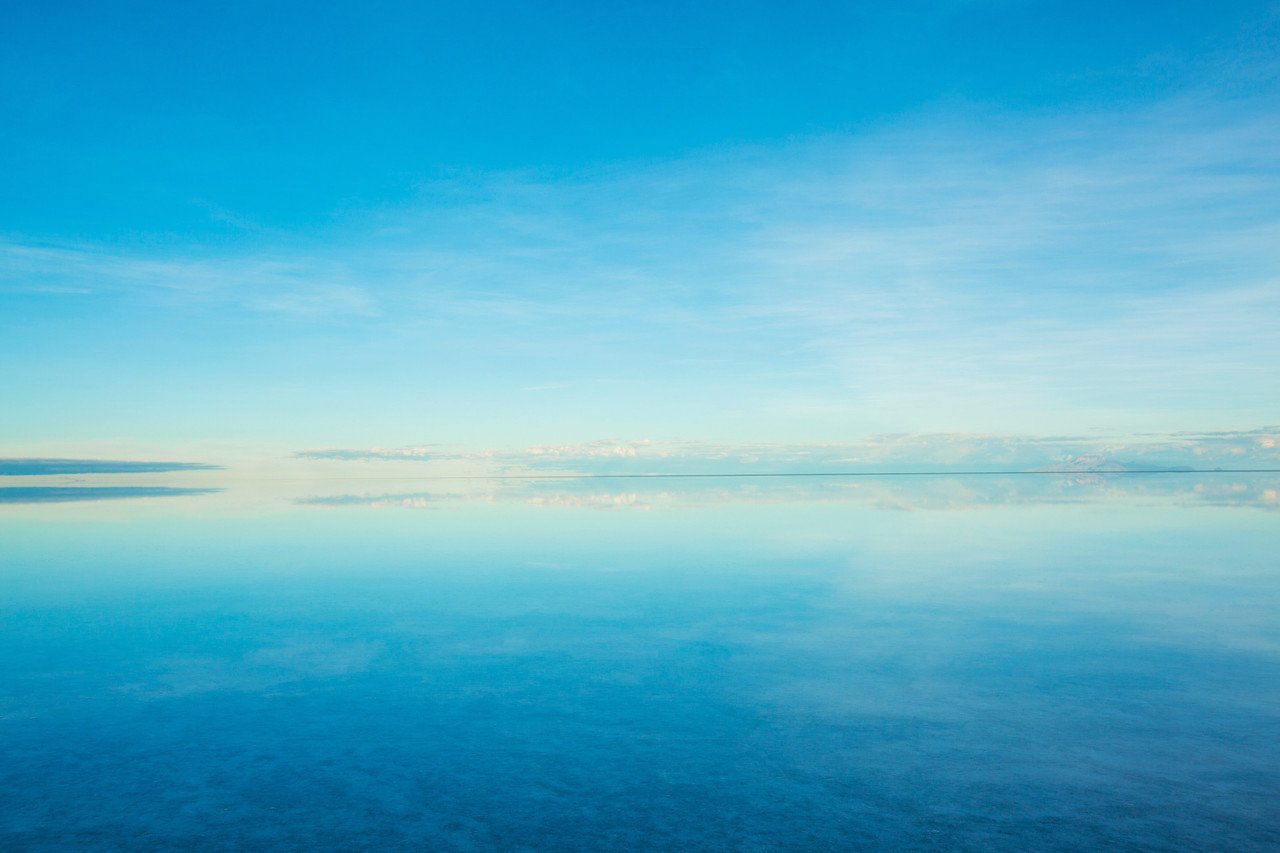 24時間で切り取ったウユニ塩湖の写真がすごい！『ウユニ塩湖完全ガイド