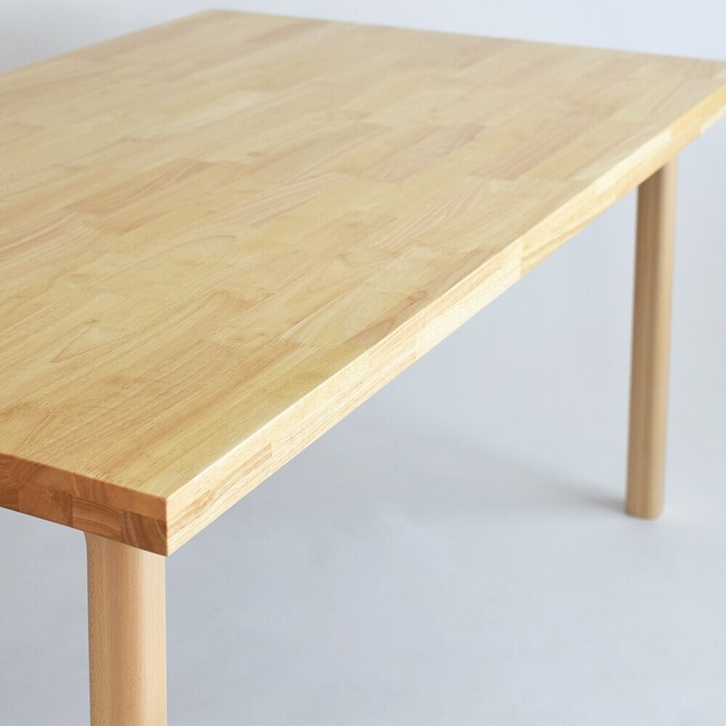 ダイニングテーブルの天板を活かして 印象の異なるダイニングテーブル にリメイク Enstol Furniture More Note