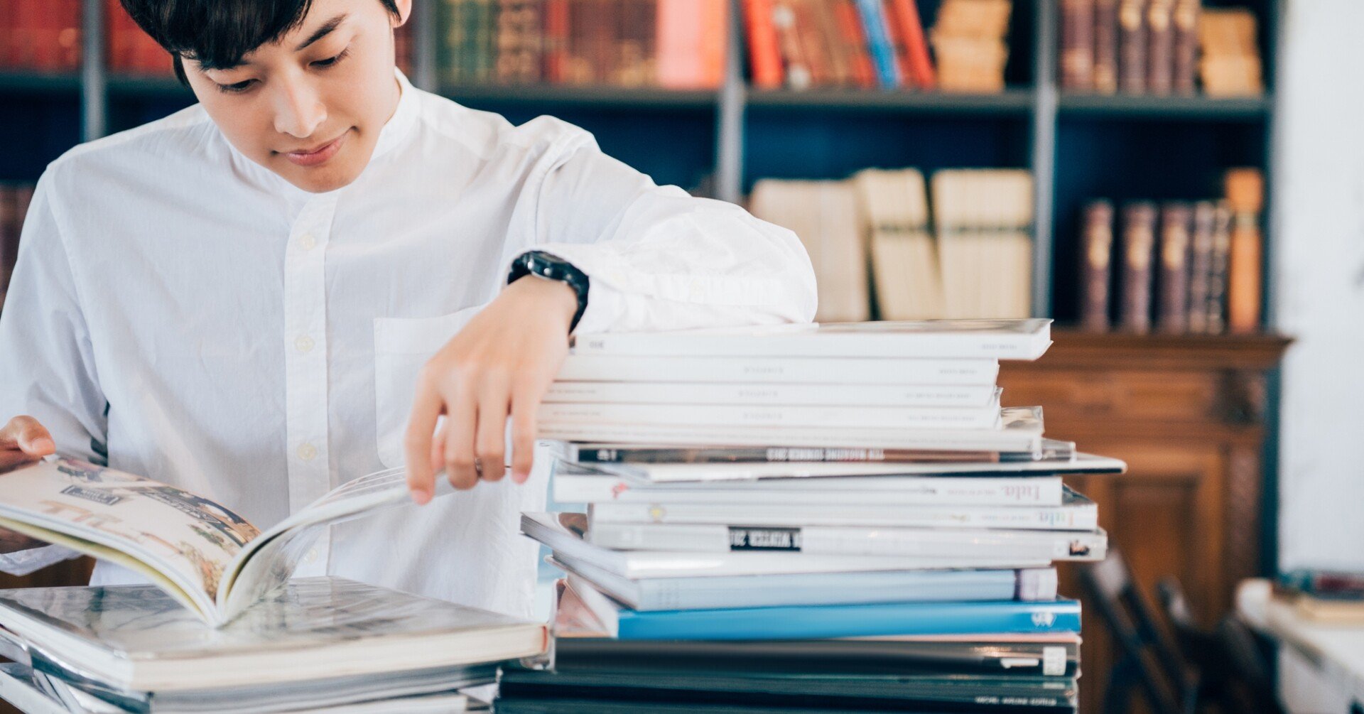 坂本よしたか】氏はどんな人？驚きの経歴と活動内容・評判や著書など調べてみた！｜しおみん🌹