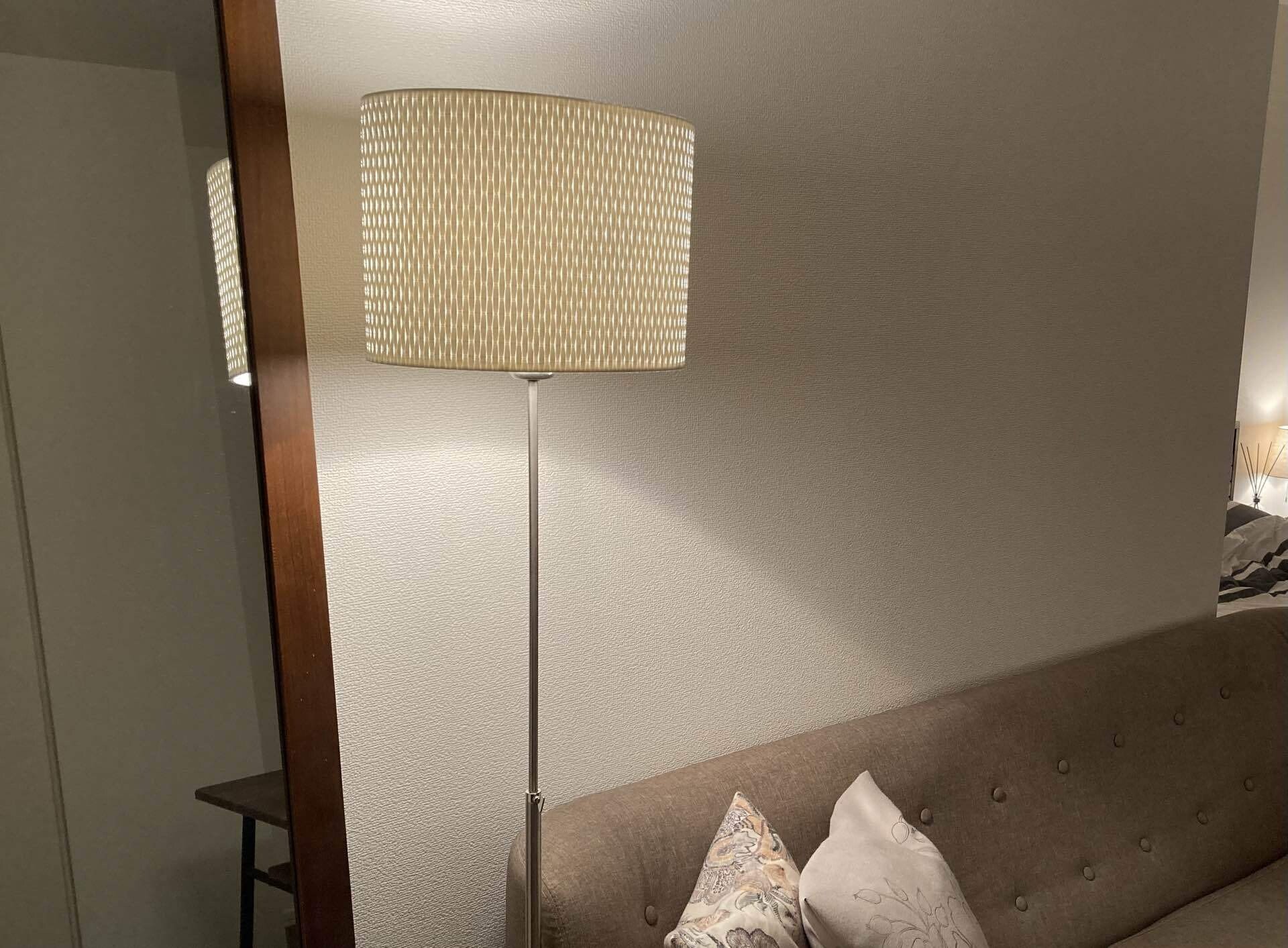 IKEAのスタンドライト出来ました。また少しホテルライクに近付きました