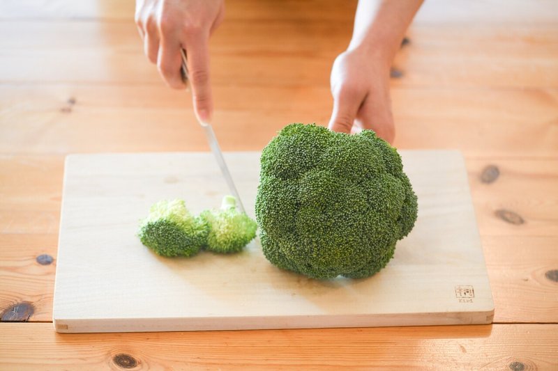 あら おいしい ブロッコリーのゆかり和え 旅する料理家 人生のレシピを作る なぎさ なおこ Note